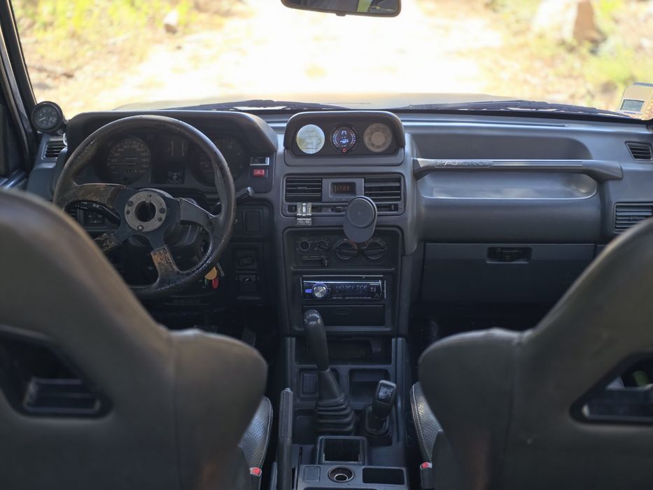 Mitsubishi  pajero cabrio