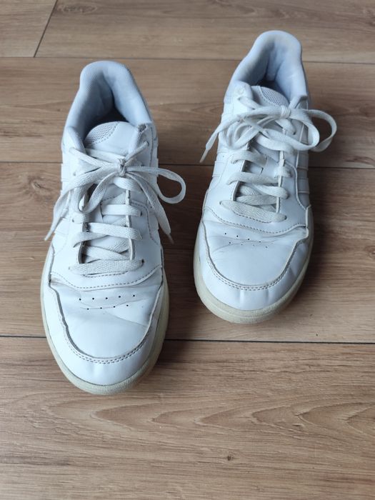 Białe sneakersy Adidas rozmiar 40 i 2/3
