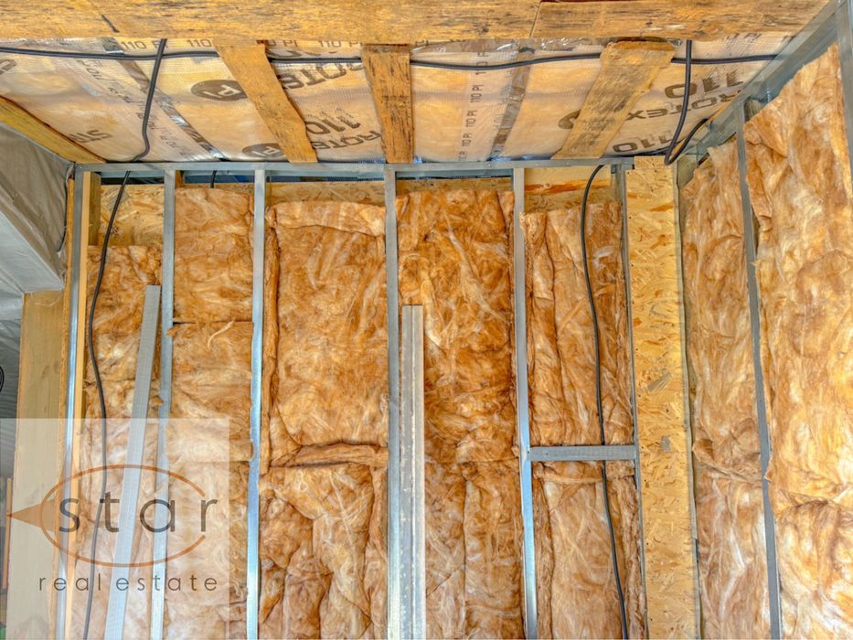 Продаж окремого будинку по вул. Білогірська