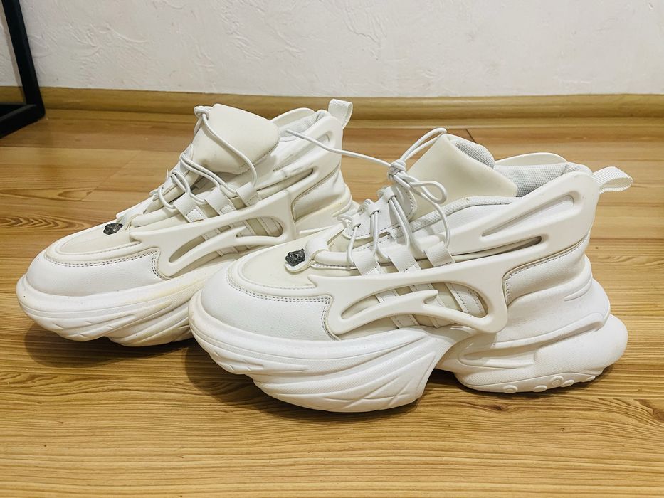 Кроссовки белые платформа