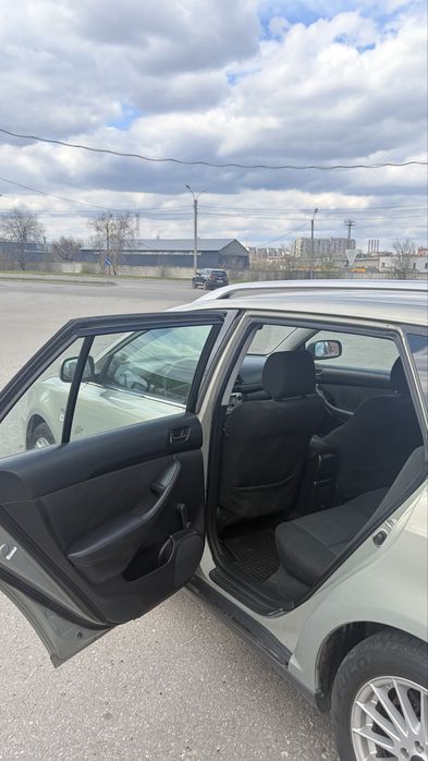 Toyota Avensis 2.0 дизель в гарному стані