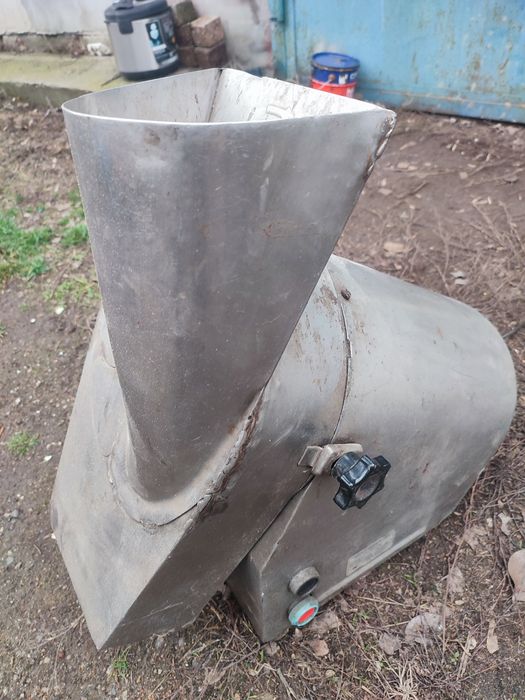 Подрібнювати овочів професійний, MKG 250