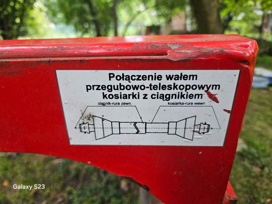 Najmniejszy model kosiarki rotacyjnej o szerokości roboczej 1,05m