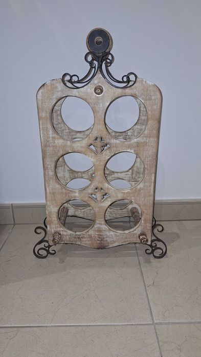 Garrafeira em madeira