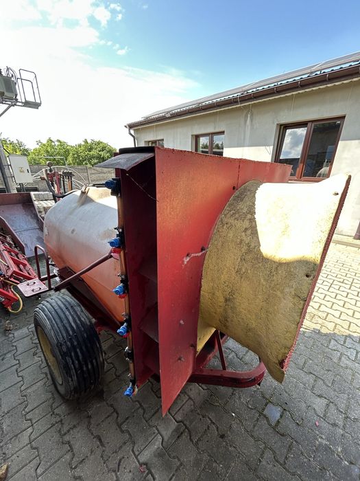 Opryskiwacz sadowniczy 1000 litrów ślęza