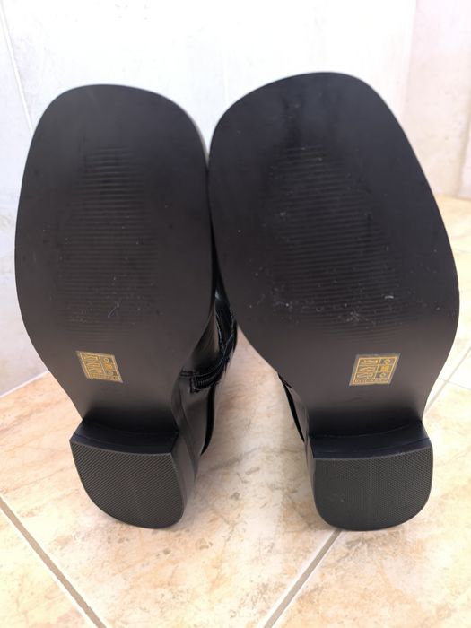 Botas Pretas Novas 38