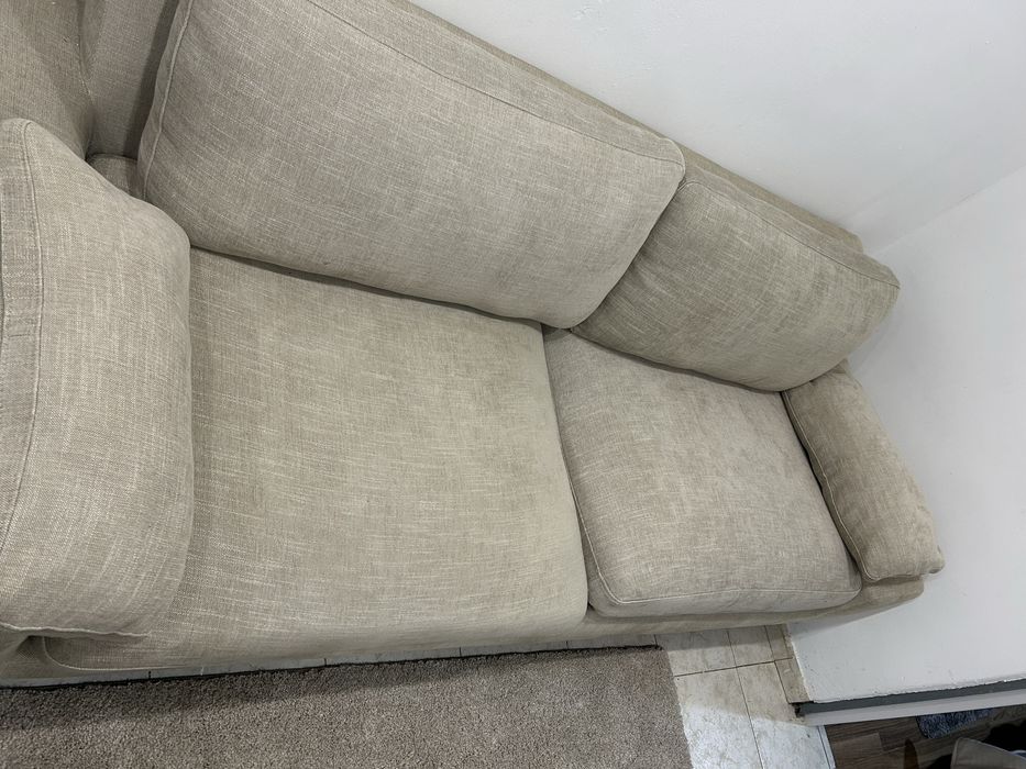 Sofá de Linho Bege – 3 Lugares – Super Confortável e Sofisticado!
