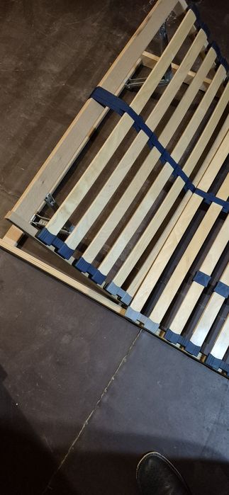 Materac  plus stelarz