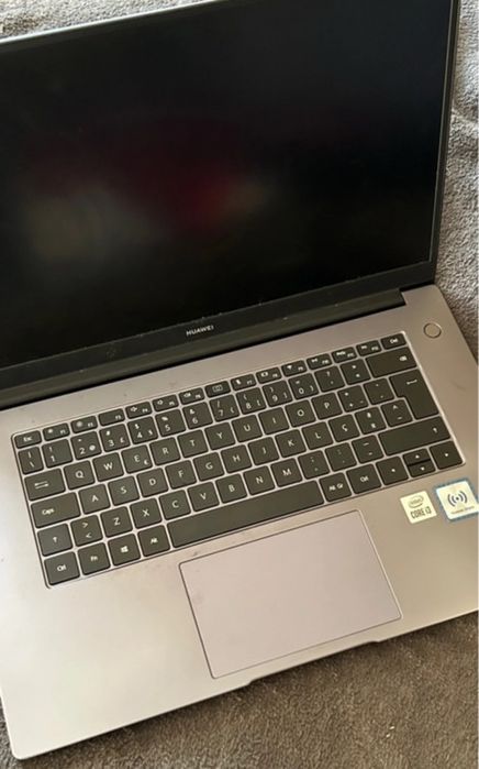 Huawei MateBook D15 – Bom Estado
