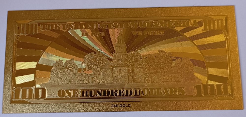 Coleção de notas de dólares revistidas a ouro