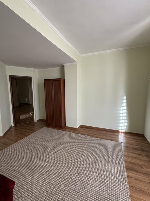 Оренда сучасного будинку в місті!