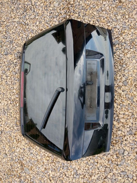 Klapa Bagażnika Kpl szyba AUDI A4 B6 00-04.r AVANT LZ9W