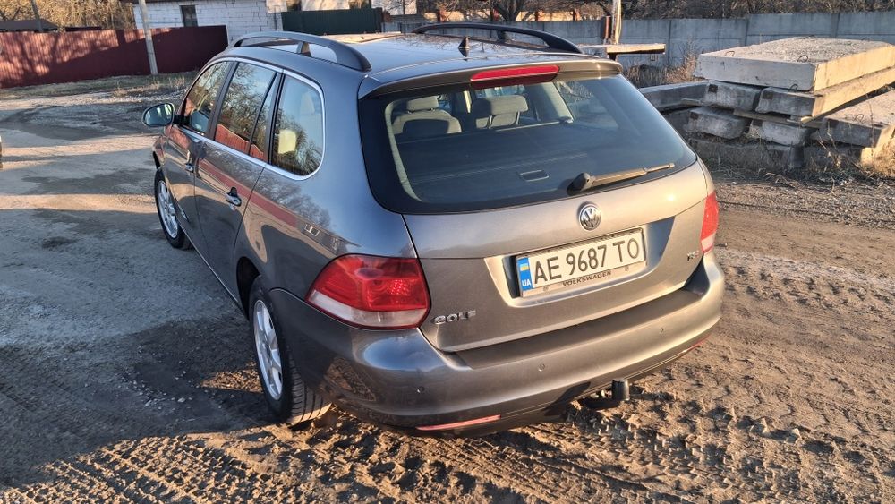 Продам Фольцваген Golf 1,4