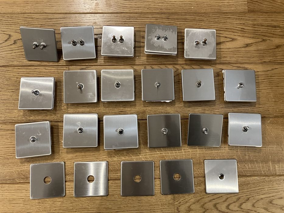 Włączniki świateł 17szt Govena Lightning loft