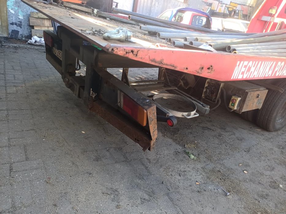 Sprzedam lawetę iveko