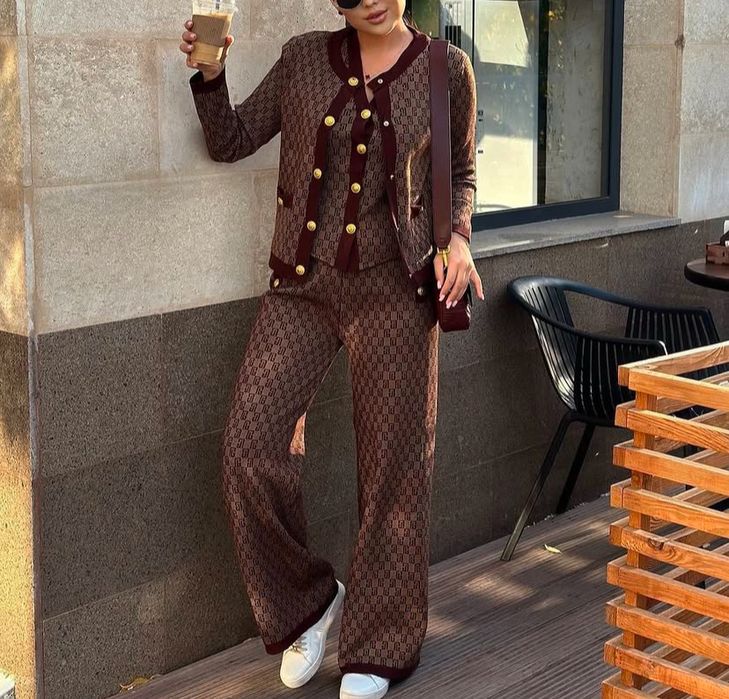 Люксовий костюм трійка , для стильноі