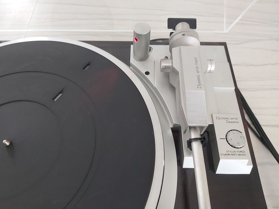 Denon DP 47 F z wkładką MC DL 160