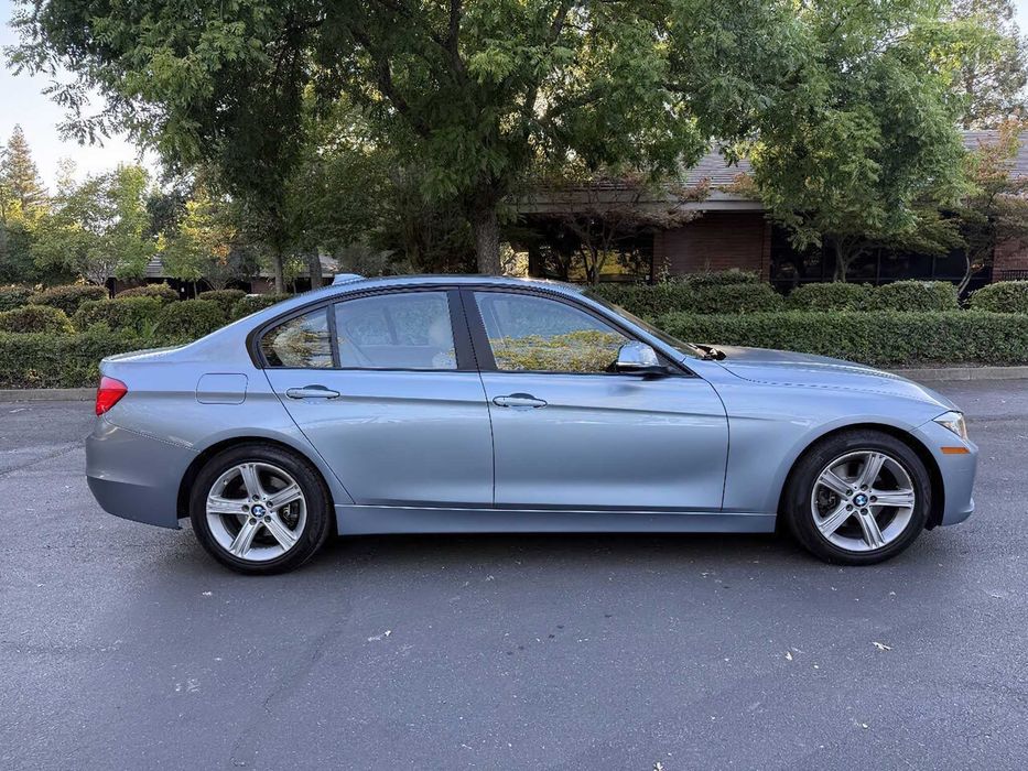 BMW 3 Series 328i      2015