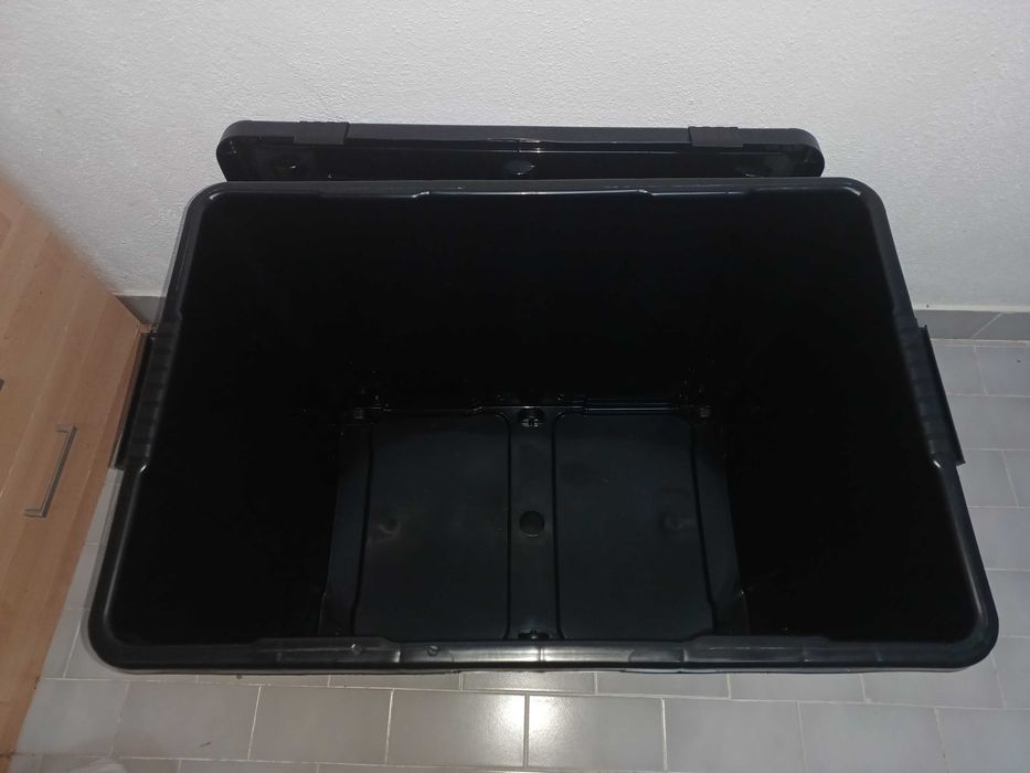 Caixa de arrumação 150l NOVA