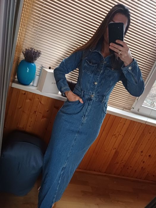 Облегающее джинсовое платье Squalo миди синее трендовое платье