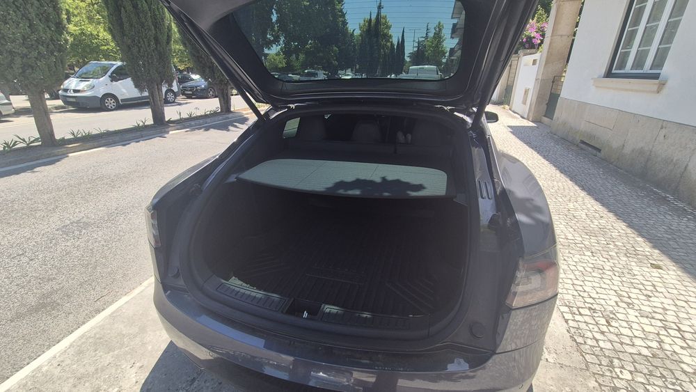 Model S Long Range Plus Autonomia 640kms