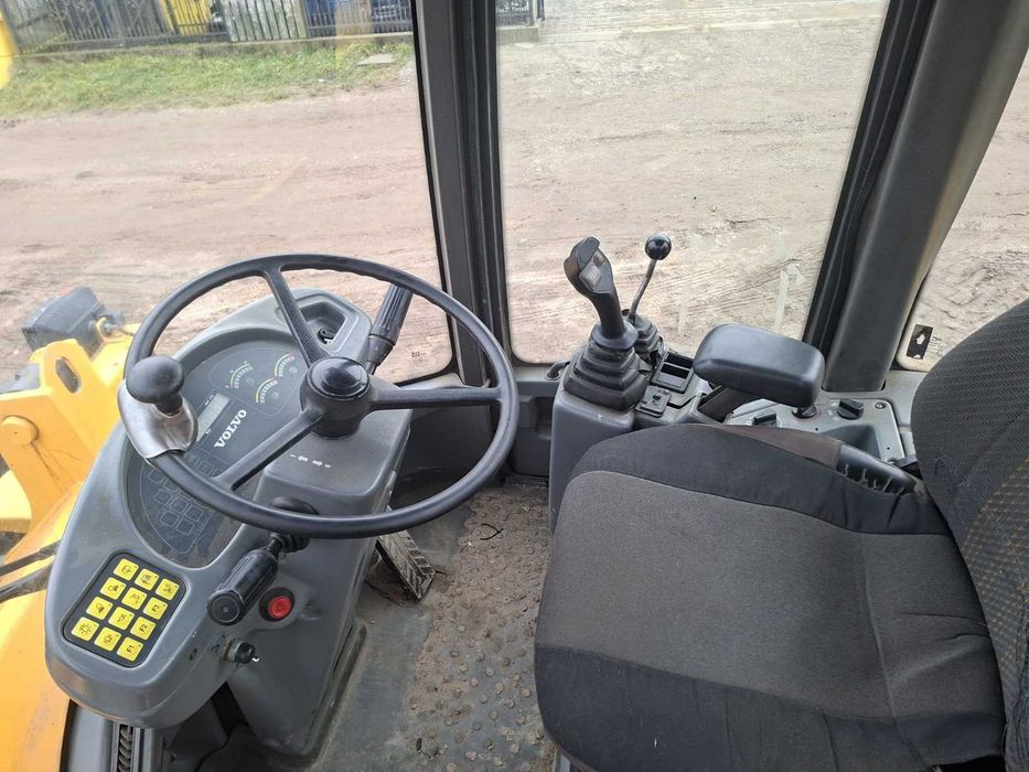 Ładowarka kołowa VOLVO L30B-Z