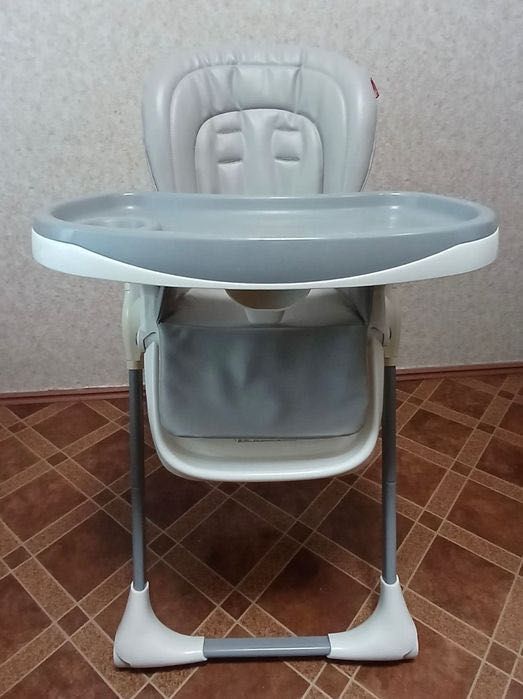 Стілець для годування CARELLO / Стульчик для кормления