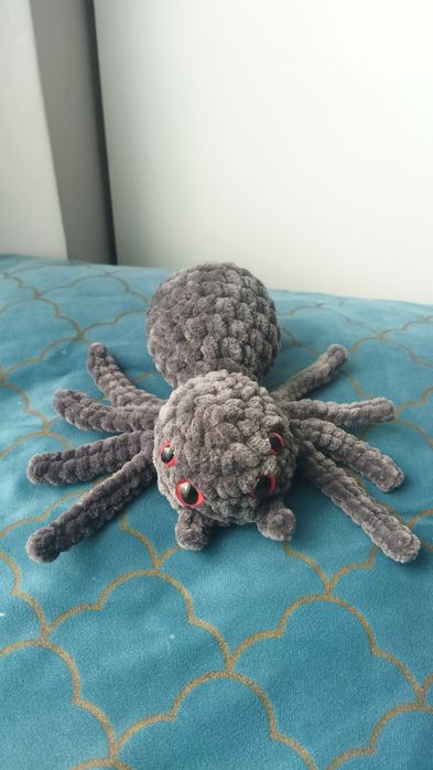 Pająk na szydełku, pluszowy