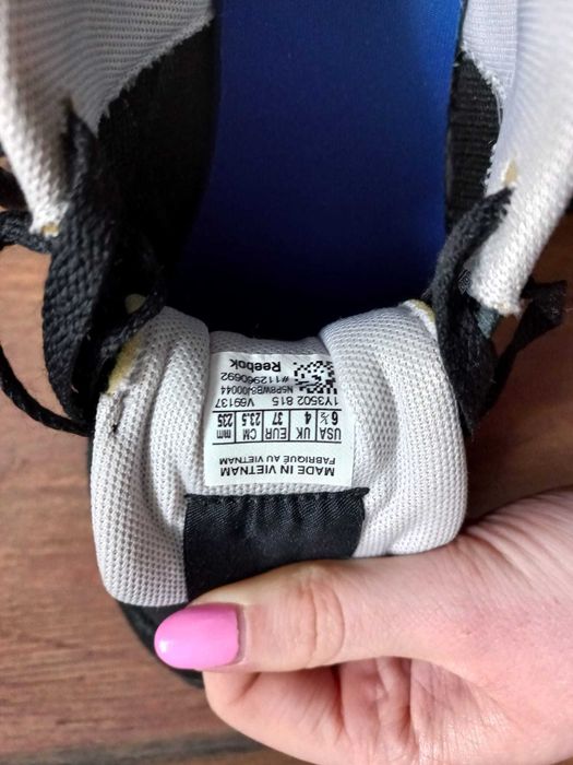 Buty sportowe  damskie reeboki rozm. 37