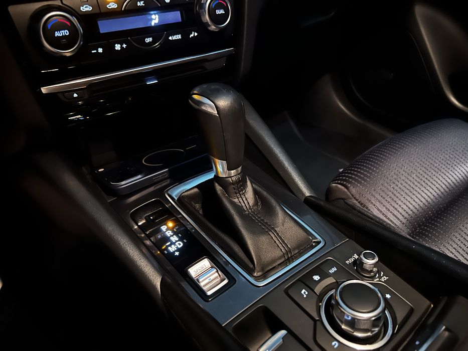 Mazda 6 Официальный не крашена