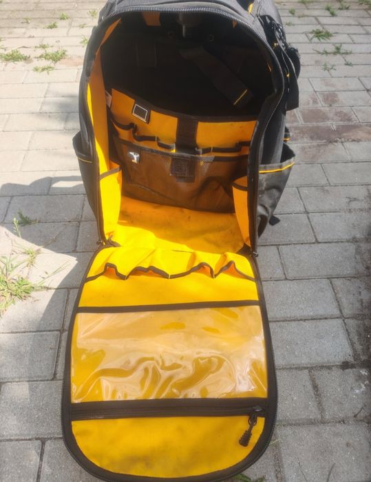 Plecak DeWalt na kółkach torba warsztatowa