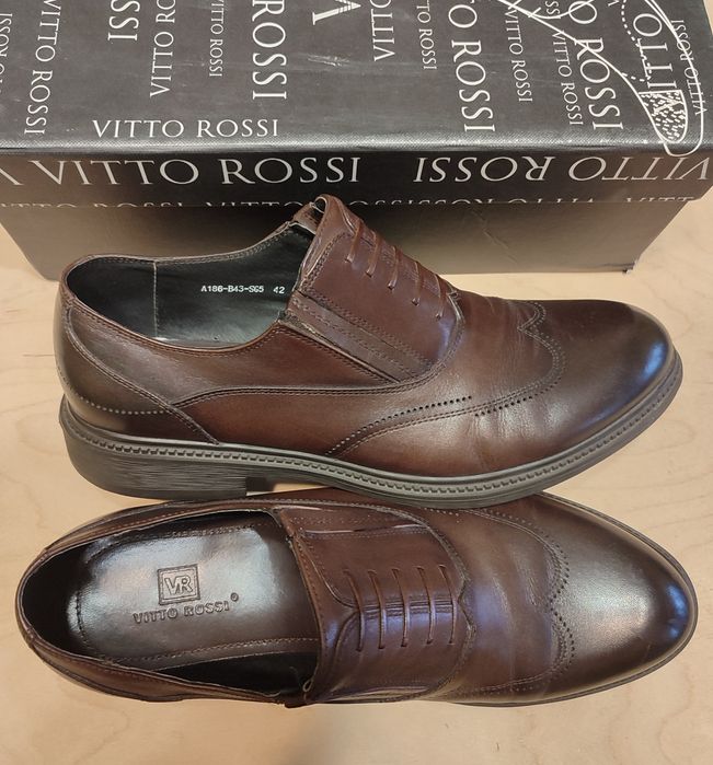 Чоловічі туфлі  VITTO ROSSI , розмір 42.