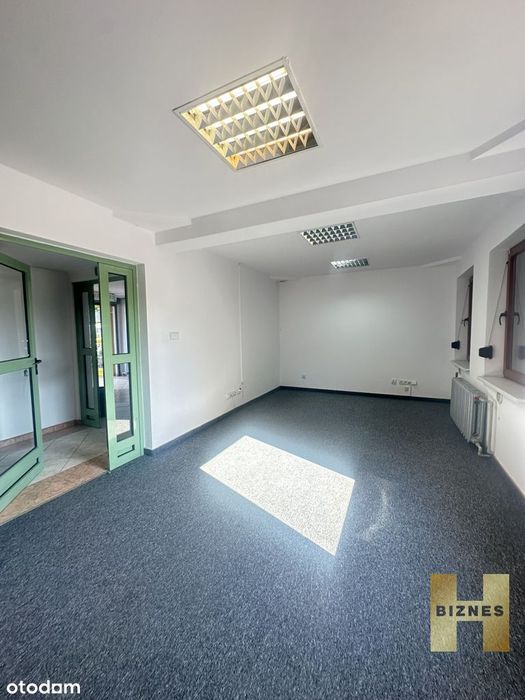 Biuro 11,16,23,74,m2 Krzyki Parking