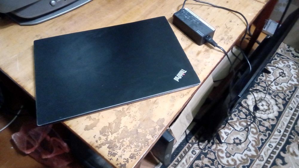 Ігровий ЛЕНОВО і3-8130U. 8ггб ОЗУ ДДР-4.SSD-диск.Батарея 6год.+зарядка