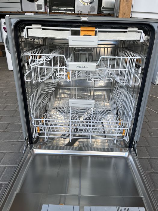 Посудомийна машина Miele IQ500 стан ідеальний Шир 60 висота 80