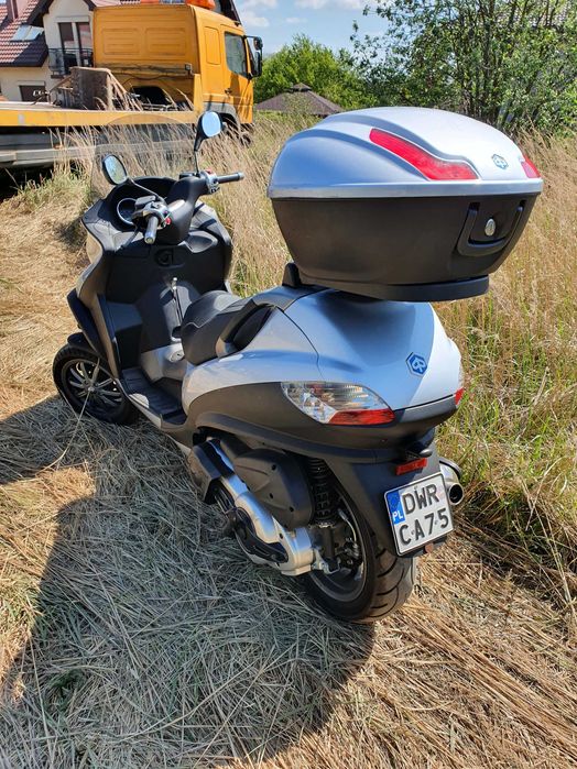 Piaggio MP3 400 stan bdb 8tyś przebieg