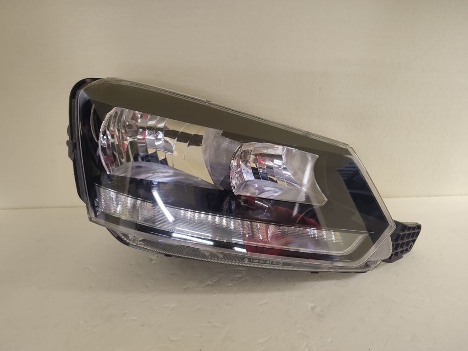 Lampa Reflektor Prawy Przód Skoda Yeti 5L Lift 17r Oryginał