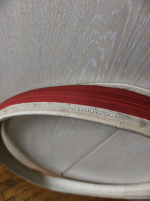 Opona Elite 700x25c do trenażera