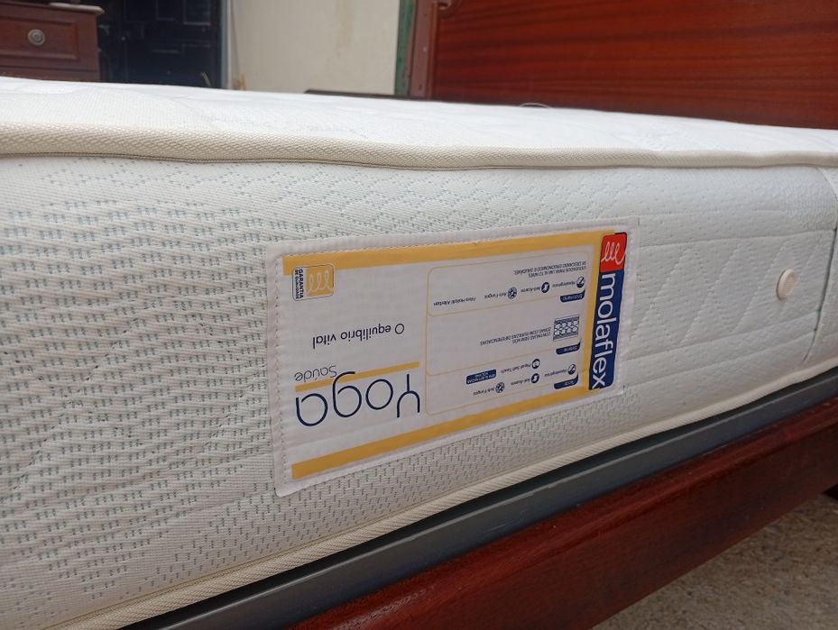 Quarto completo com colchão Molaflex