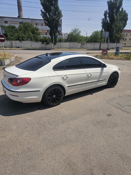 Volkswagen CC 2010г.