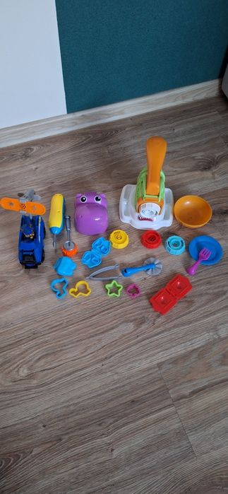 Zestaw do robienia ciastoliny, maszyna Playdoh do ciastek, psi patrol