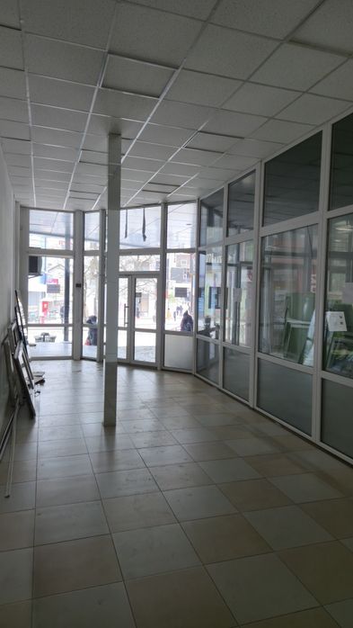 Оренда в АТБ  прикасова зона.ЦЕНТР навпроти фонтана. Фасад