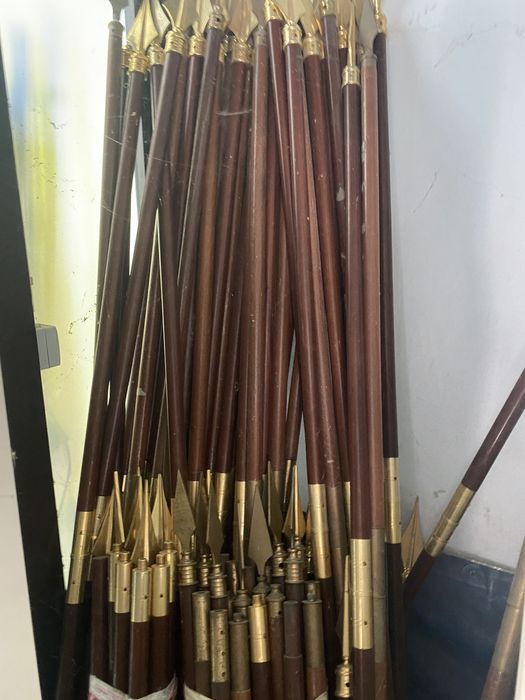 Suporte para Bandeiras em Madeira