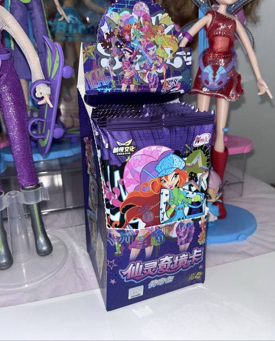 Колекційні китайські картки Вінкс Winx