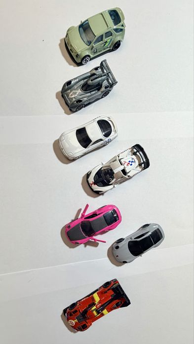 Машинки Hot Wheels