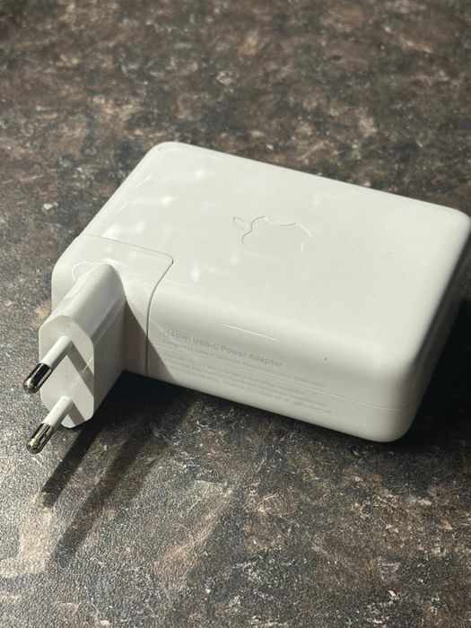 Apple Charger 140w