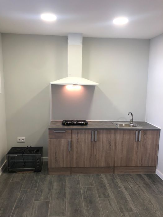 Loja arrendada por 800€ no Barreiro - Lavradio
