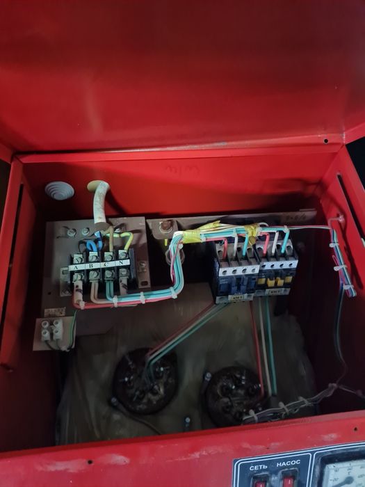 Електро котел в гарному стані