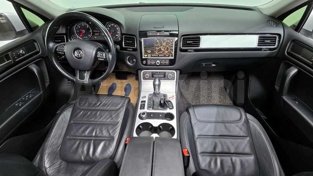 2014 Volkswagen New Touareg V6 3.0 TDI Bluemotion 7P5