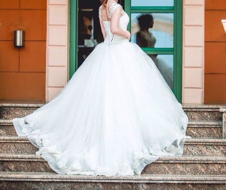 Свадебное платье